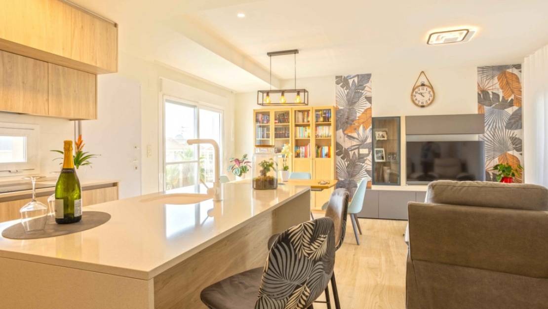 Sale - Apartment - Orihuela - Villamartin