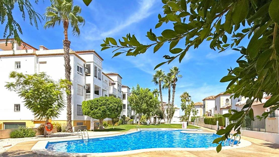Sale - Apartment - Orihuela - Villamartin