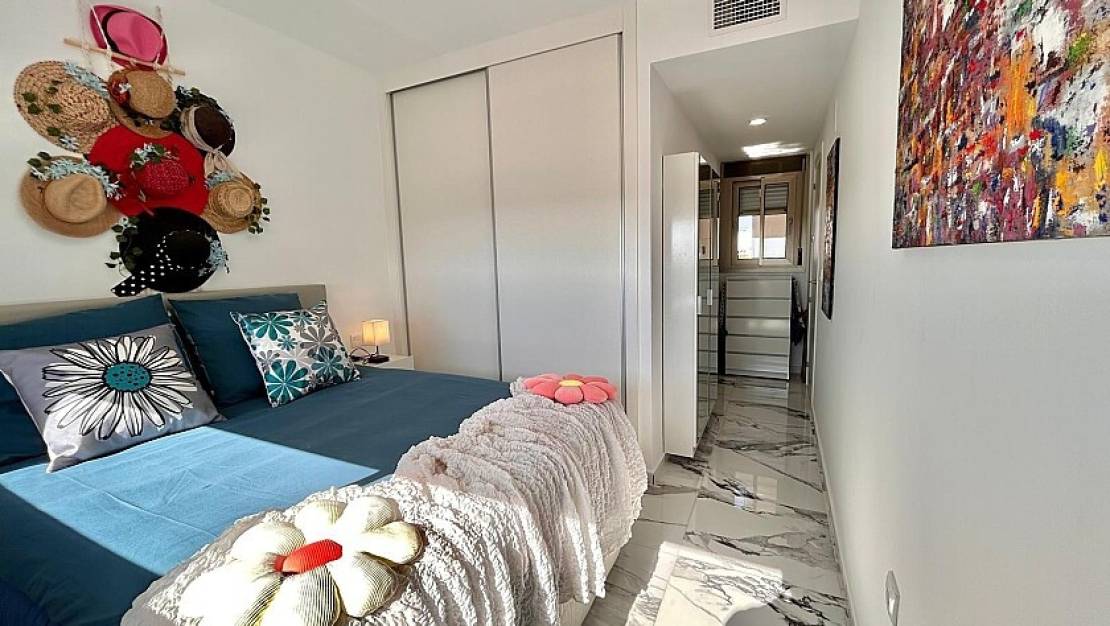 Sale - Apartment - Orihuela - Villamartin