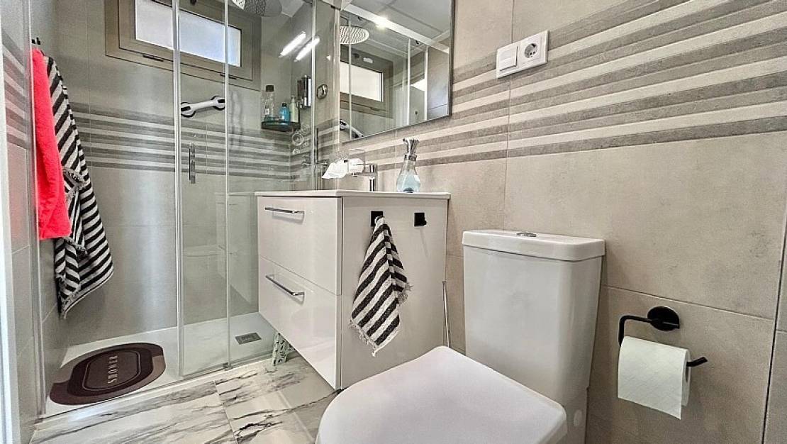 Sale - Apartment - Orihuela - Villamartin