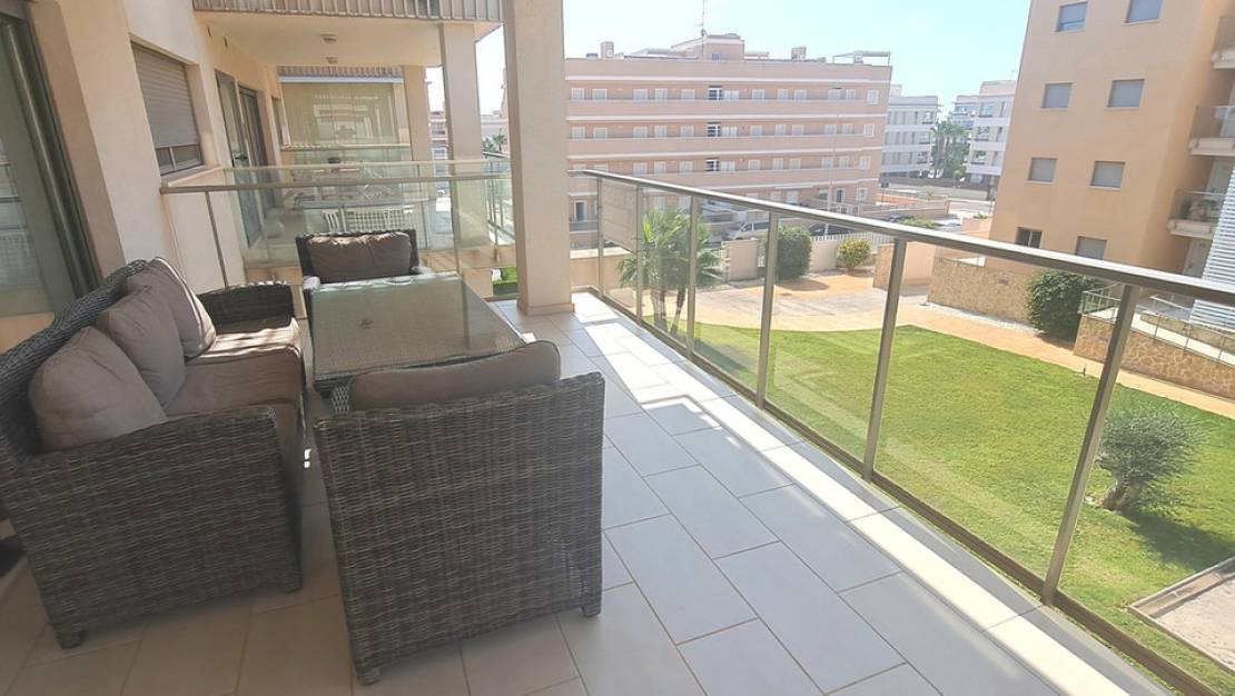 Sale - Apartment - Orihuela - Villamartin