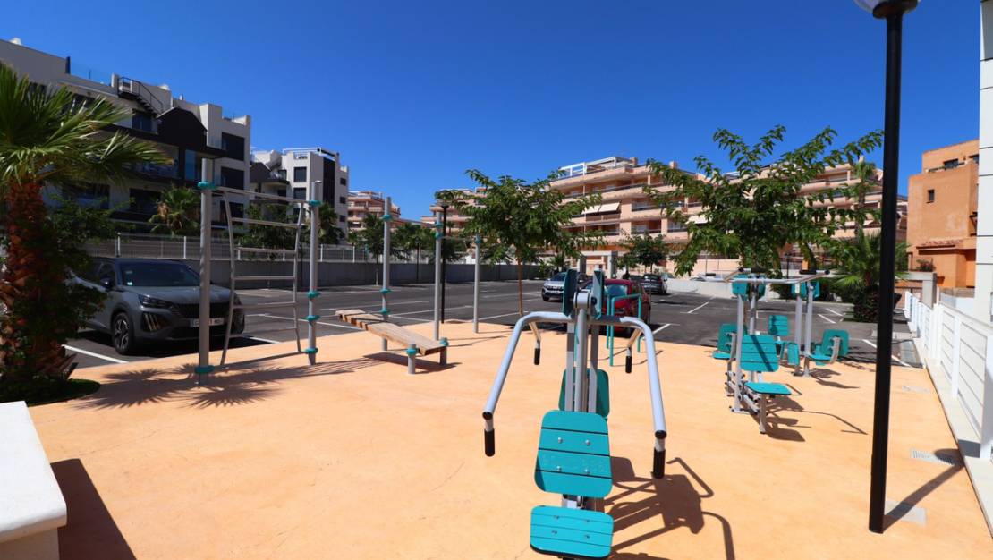 Sale - Apartment - Orihuela - Villamartin