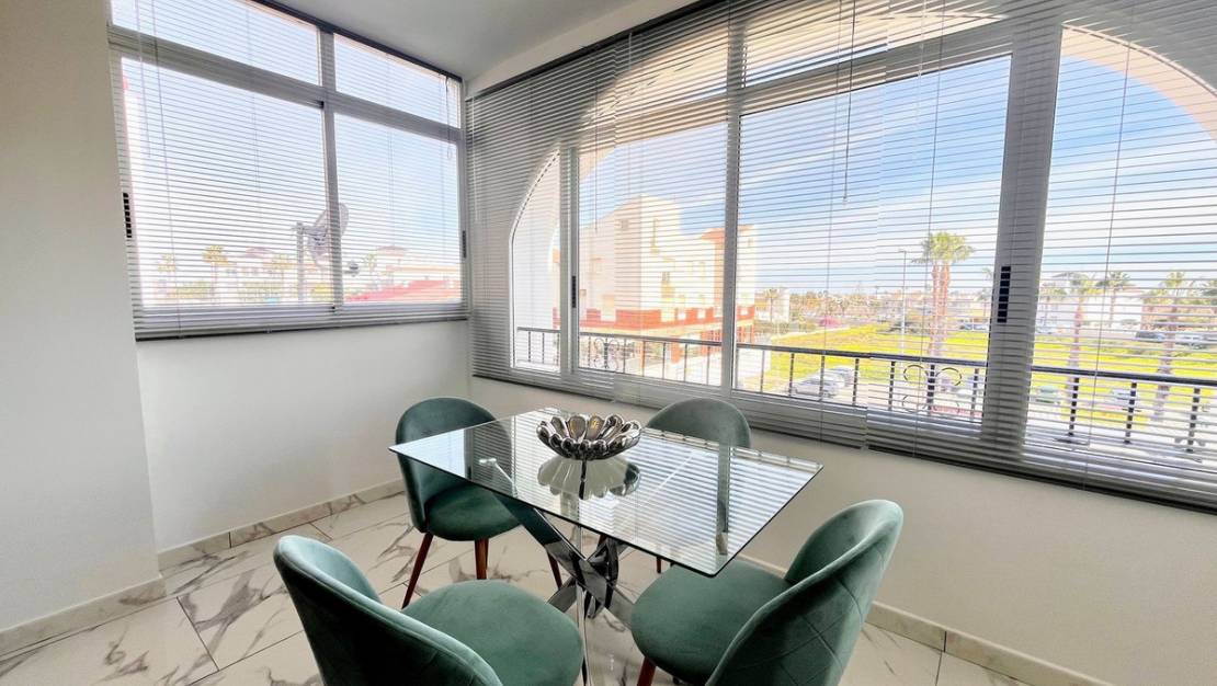 Sale - Apartment - Orihuela - Villamartin