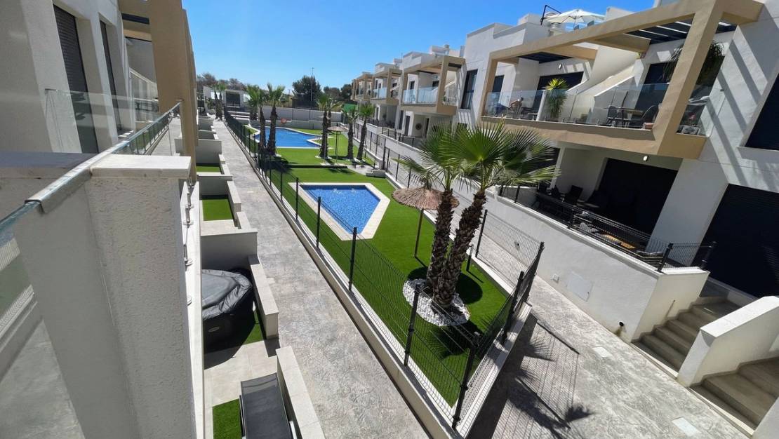 Sale - Apartment - Orihuela - Villamartin