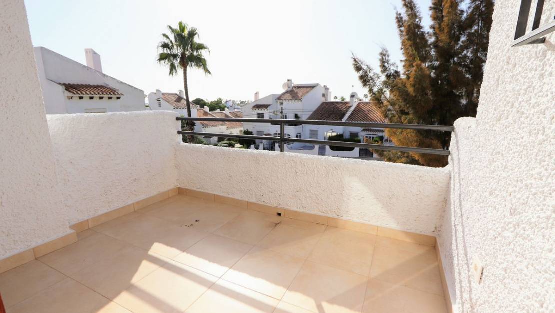 Sale - Apartment - Orihuela - Villamartin