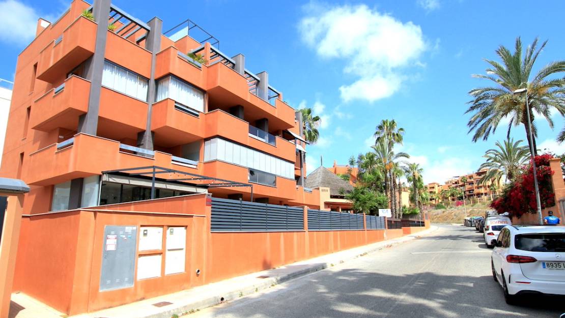 Sale - Apartment - Orihuela - Villamartin
