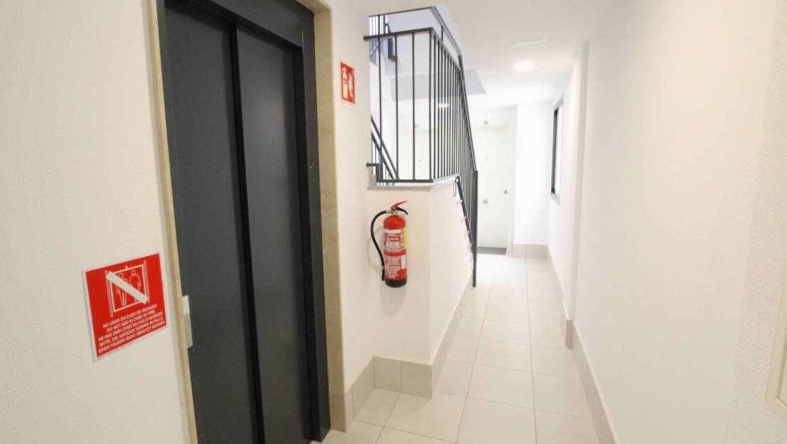 Sale - Apartment - Orihuela - Villamartin