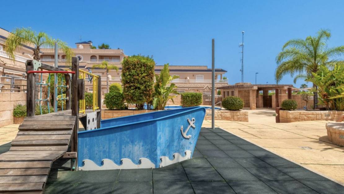 Sale - Apartment - Orihuela - Villamartin