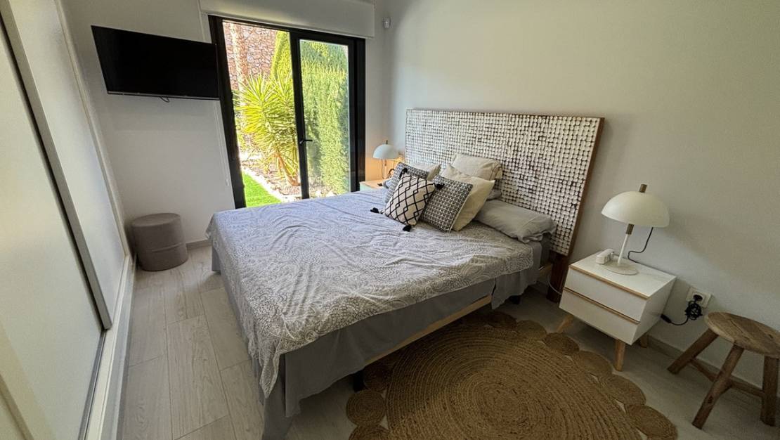 Sale - Apartment - Orihuela - Villamartin