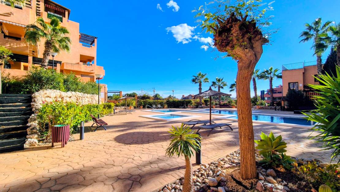 Sale - Apartment - Orihuela - Villamartin