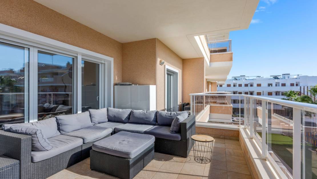 Sale - Apartment - Orihuela - Villamartin