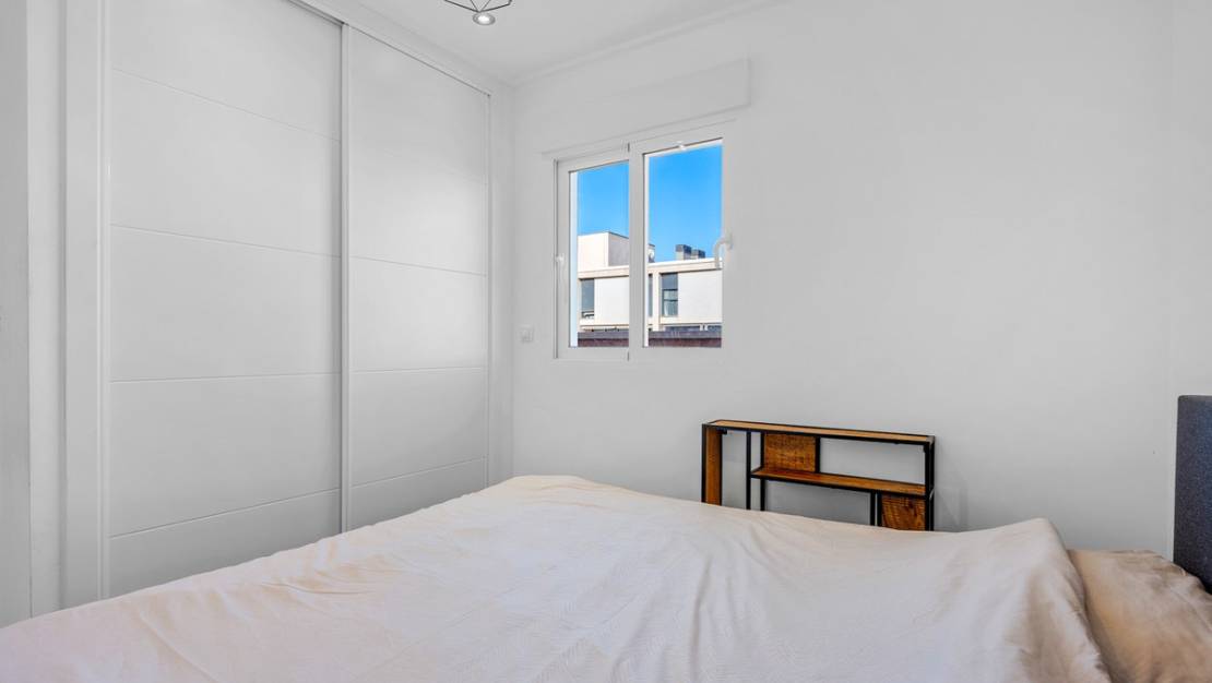 Sale - Apartment - Orihuela - Villamartin