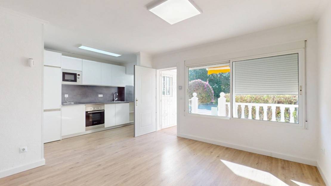 Sale - Apartment - Orihuela - Villamartin