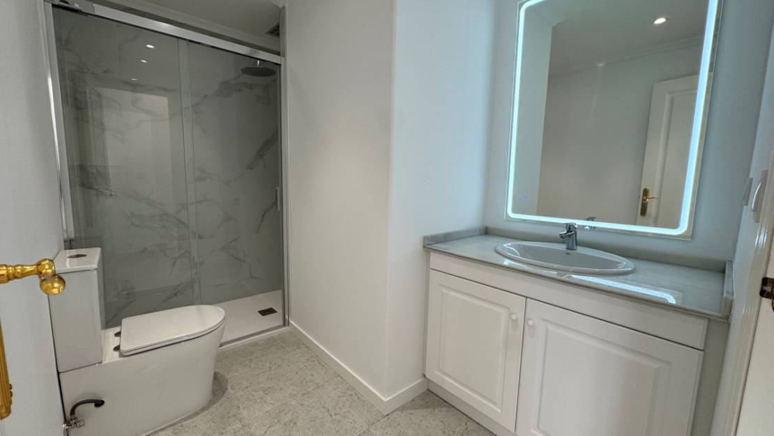 Sale - Apartment - Orihuela - Villamartin