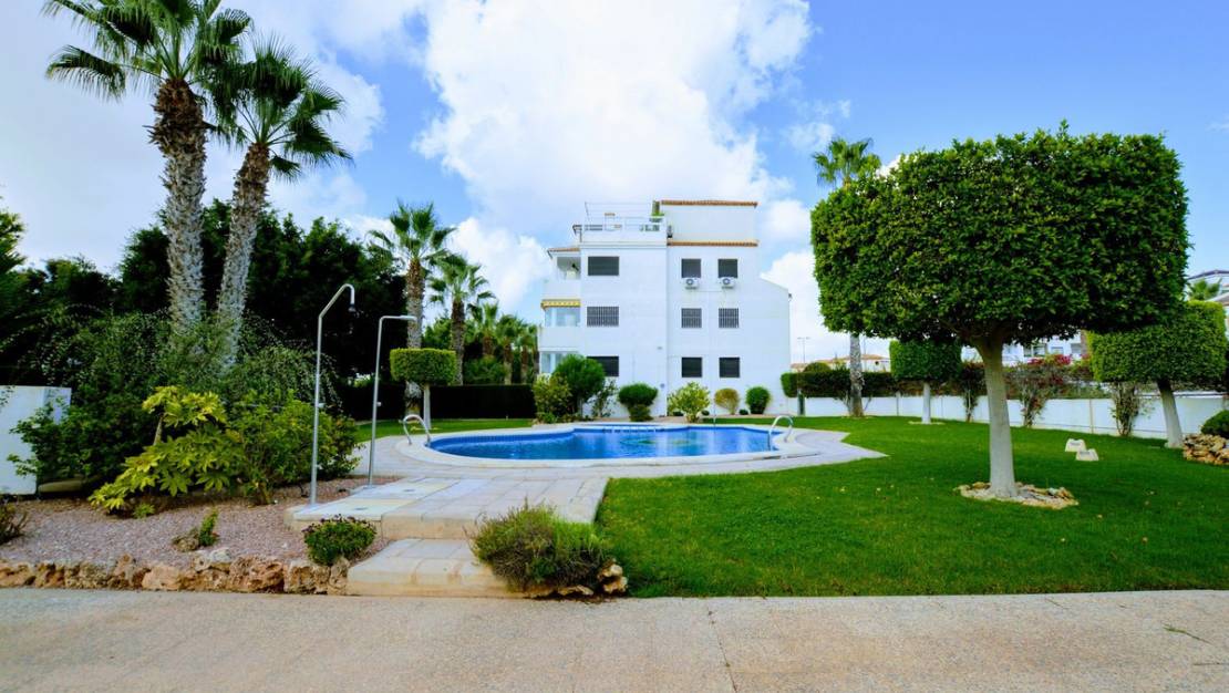 Sale - Apartment - Orihuela - Villamartin