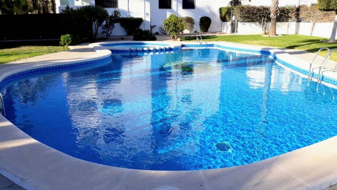 Sale - Apartment - Orihuela - Villamartin