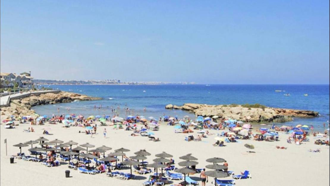 Sale - Apartment - Orihuela - Villamartin