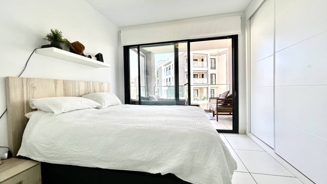 Sale - Apartment - Orihuela - Villamartin