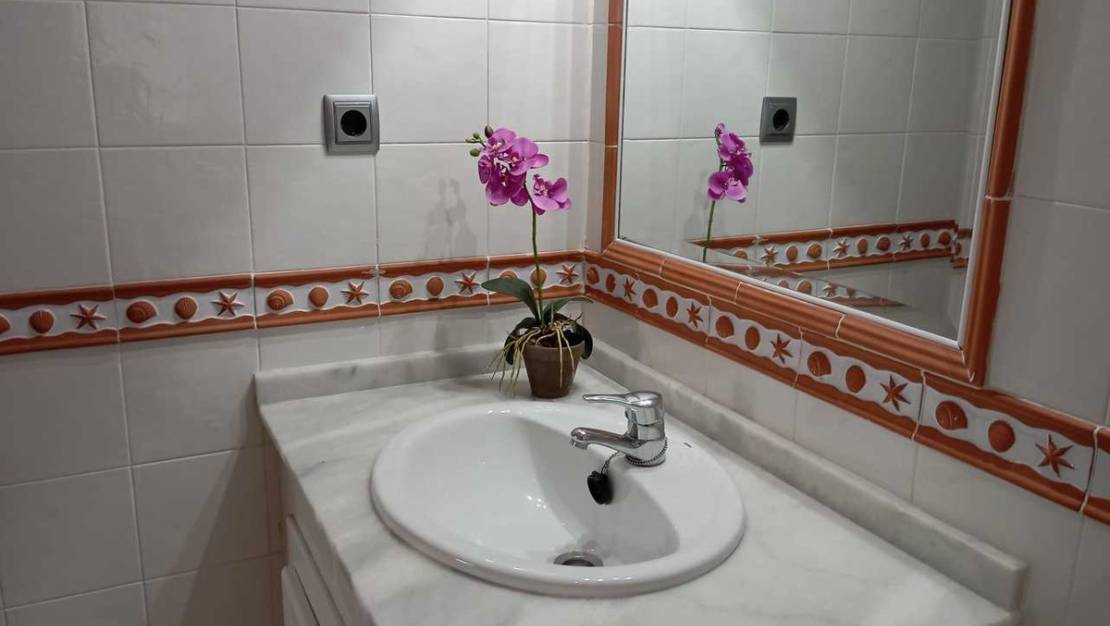 Sale - Apartment - Orihuela - Villamartin