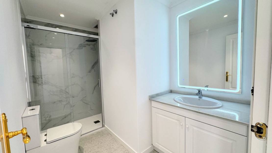 Sale - Apartment - Orihuela - Villamartin