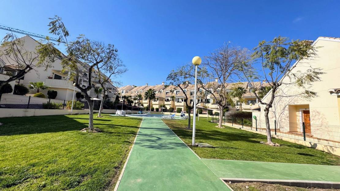 Sale - Apartment - Orihuela - Villamartin