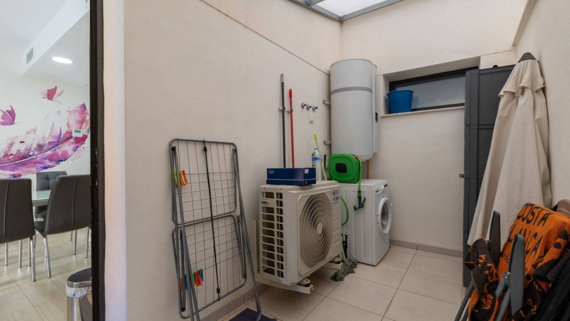 Sale - Apartment - Orihuela - Villamartin