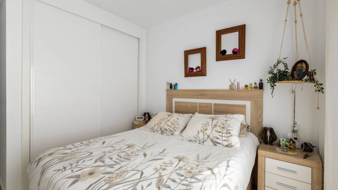 Sale - Apartment - Orihuela - Villamartin