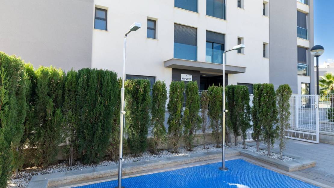 Sale - Apartment - Orihuela - Villamartin