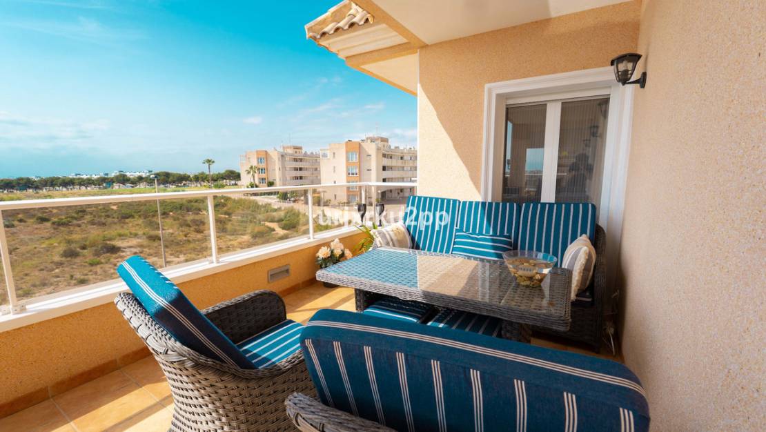 Sale - Apartment - Orihuela - Villamartin