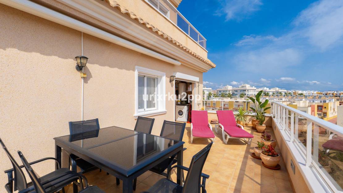 Sale - Apartment - Orihuela - Villamartin