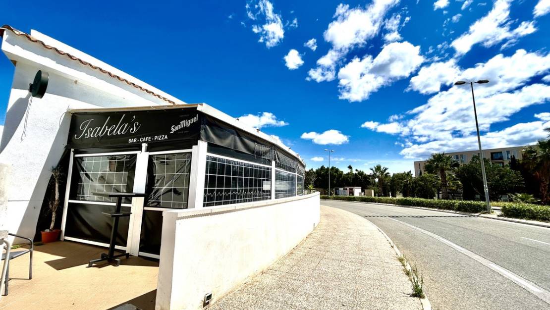 Sale - Apartment - Orihuela - Villamartin
