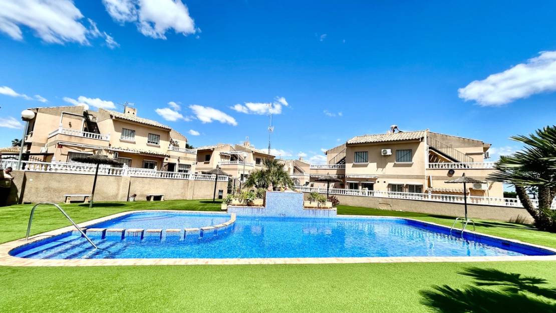 Sale - Apartment - Orihuela - Villamartin