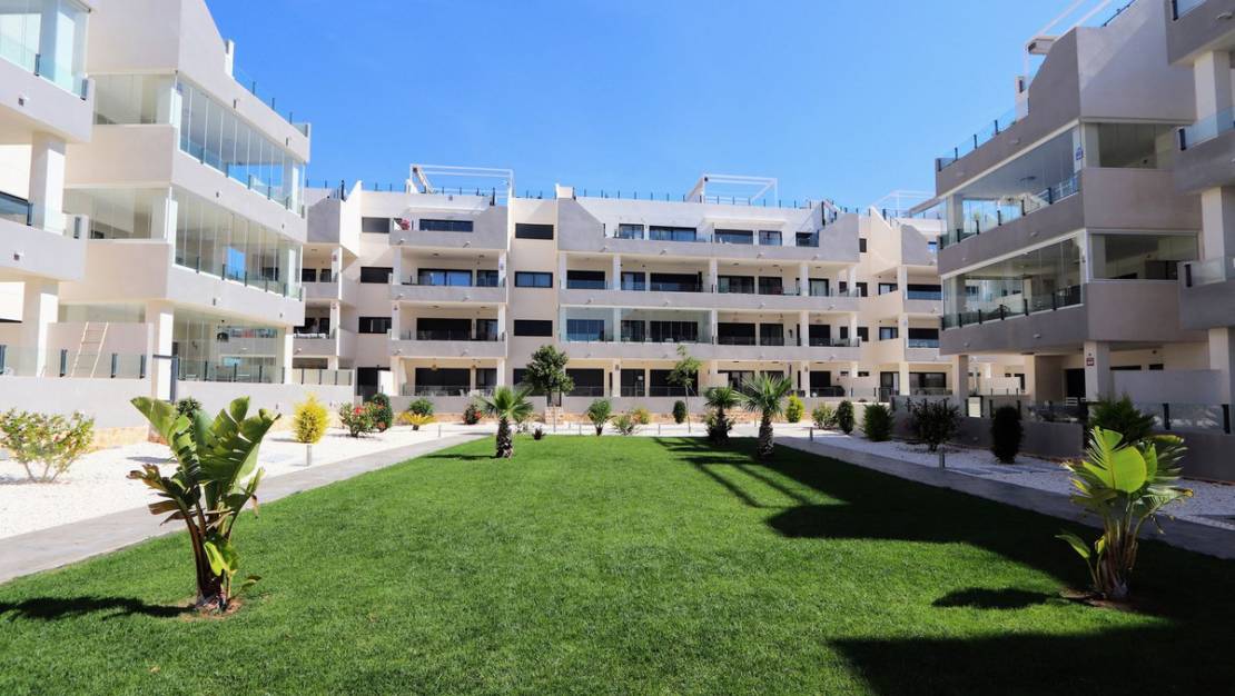 Sale - Apartment - Orihuela - Villamartin