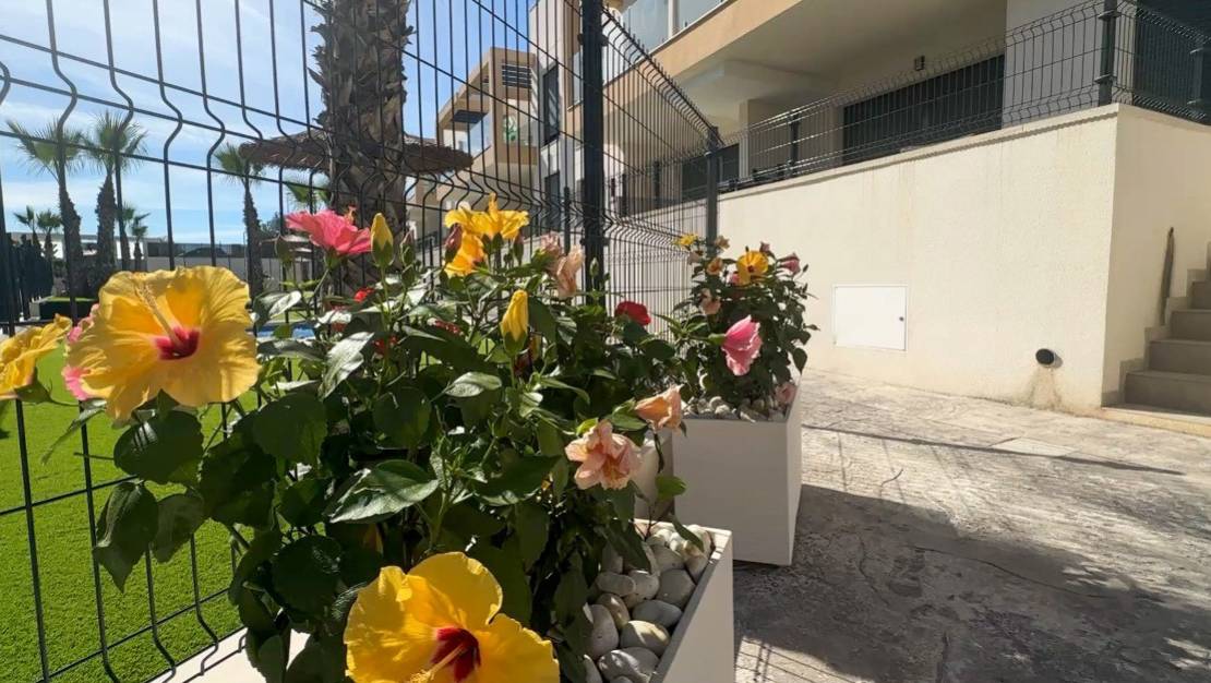 Sale - Apartment - Orihuela - Villamartin