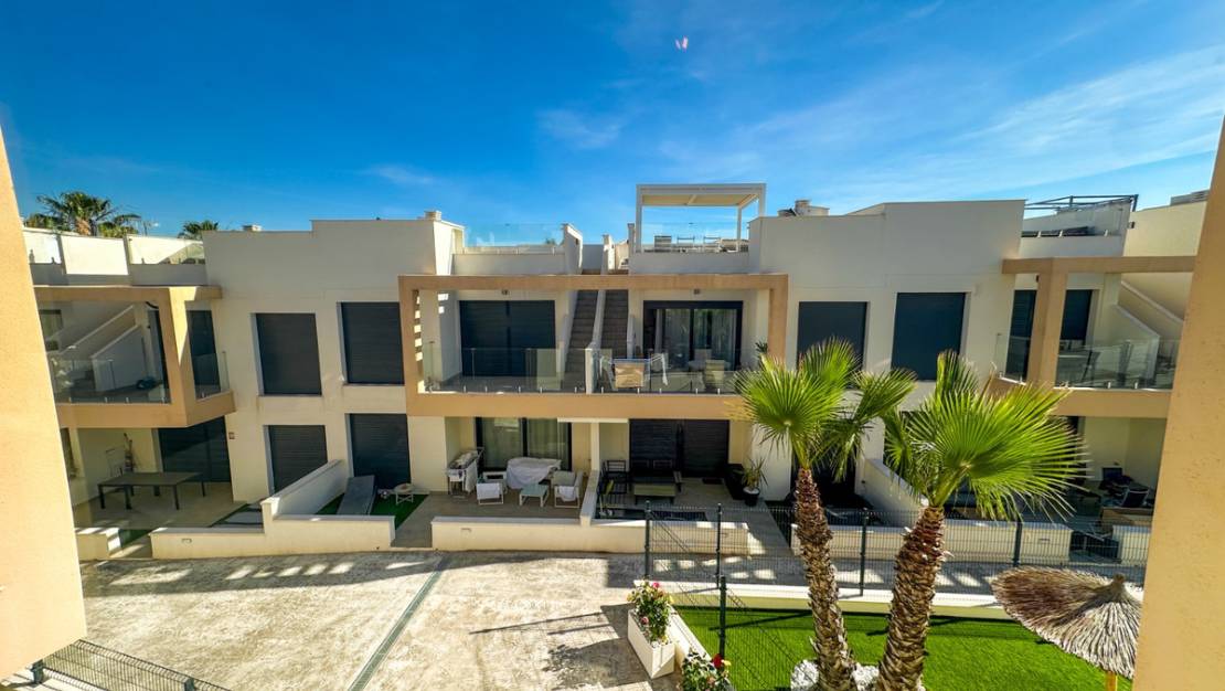Sale - Apartment - Orihuela - Villamartin