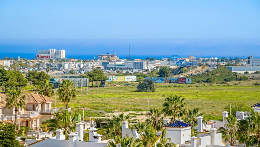 Sale - Apartment - Orihuela - Villamartin