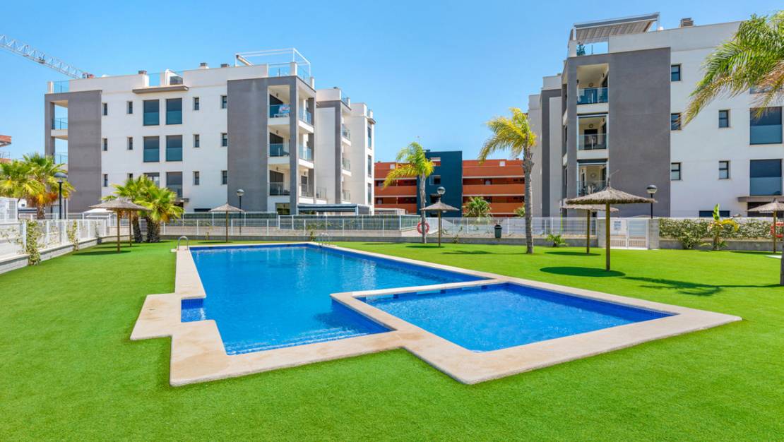 Sale - Apartment - Orihuela - Villamartin