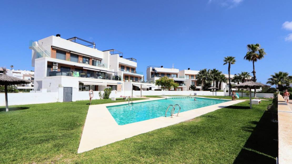 Sale - Apartment - Orihuela - Villamartin