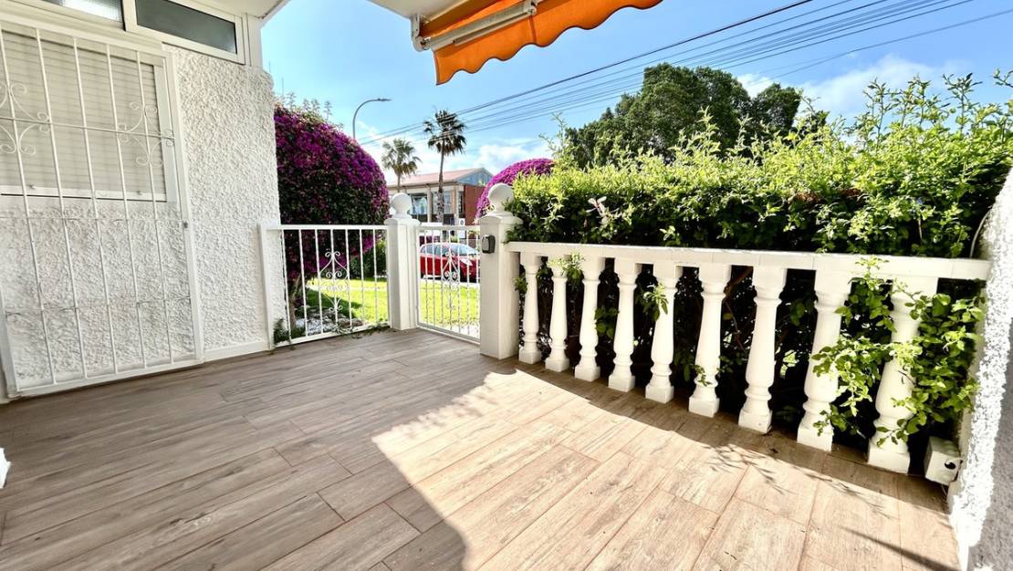 Sale - Apartment - Orihuela - Villamartin