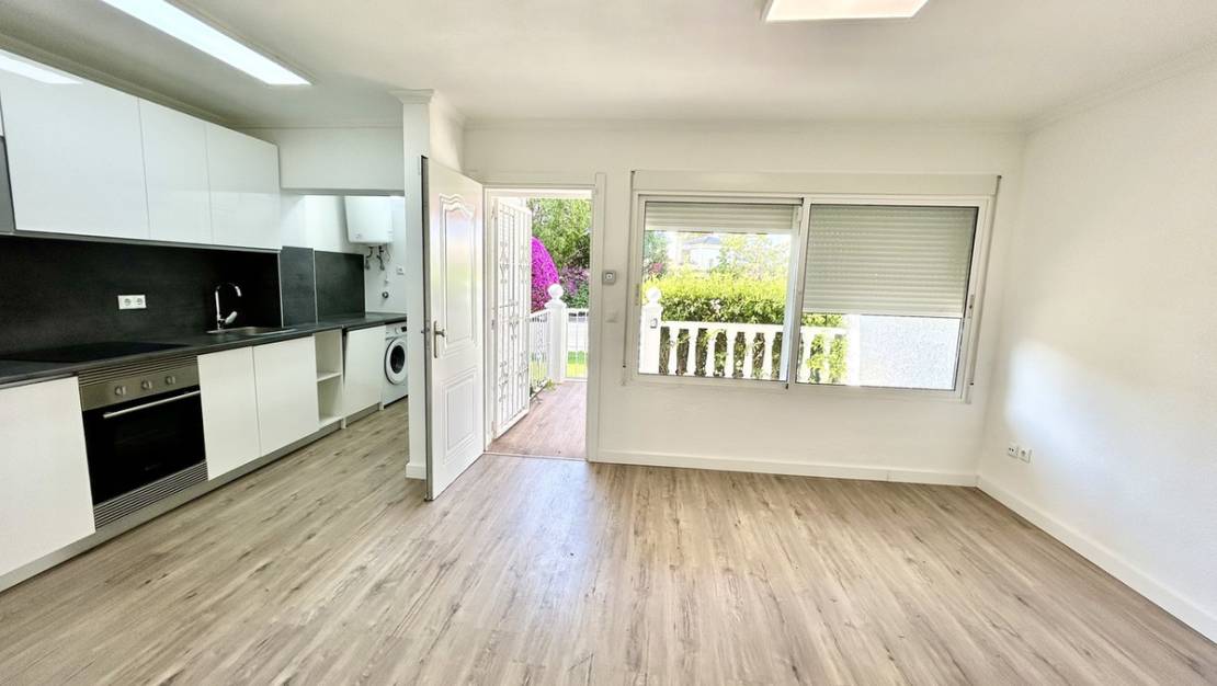Sale - Apartment - Orihuela - Villamartin