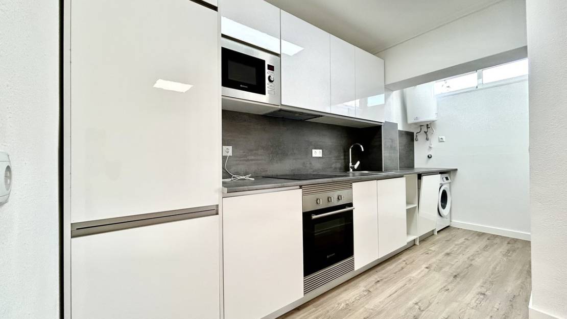 Sale - Apartment - Orihuela - Villamartin