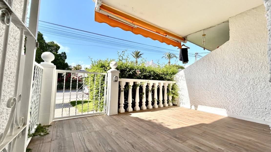 Sale - Apartment - Orihuela - Villamartin
