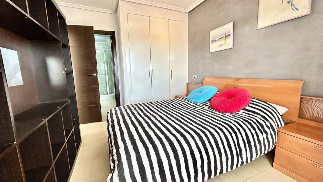 Sale - Apartment - Orihuela - Villamartin