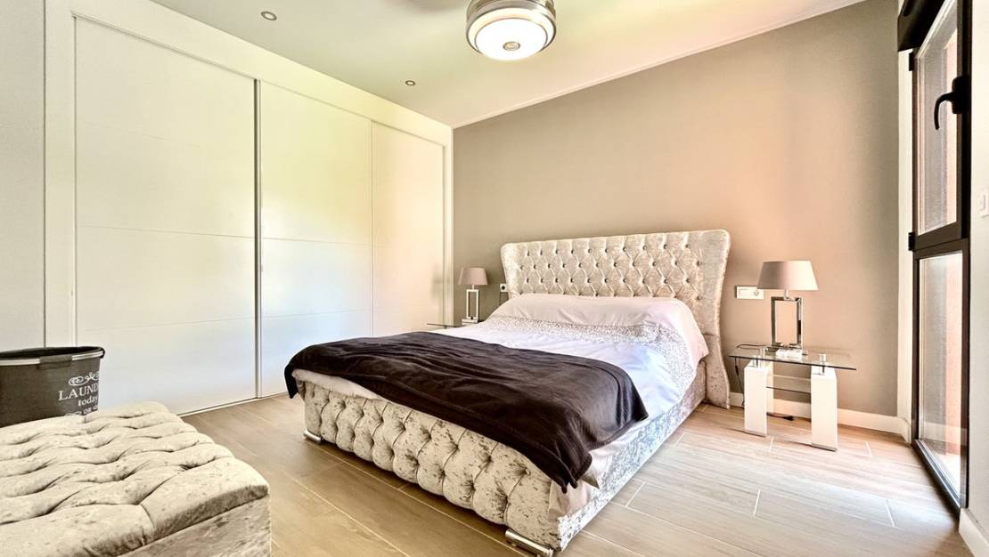 Sale - Apartment - Orihuela - Villamartin