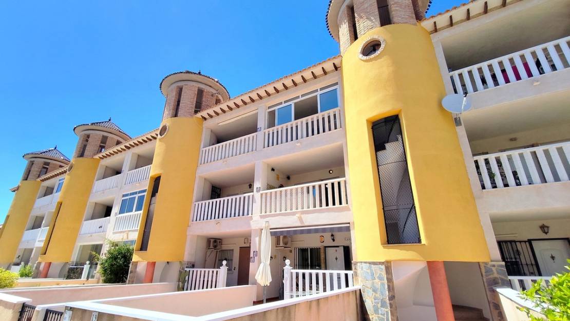 Sale - Apartment - Orihuela - Villamartin