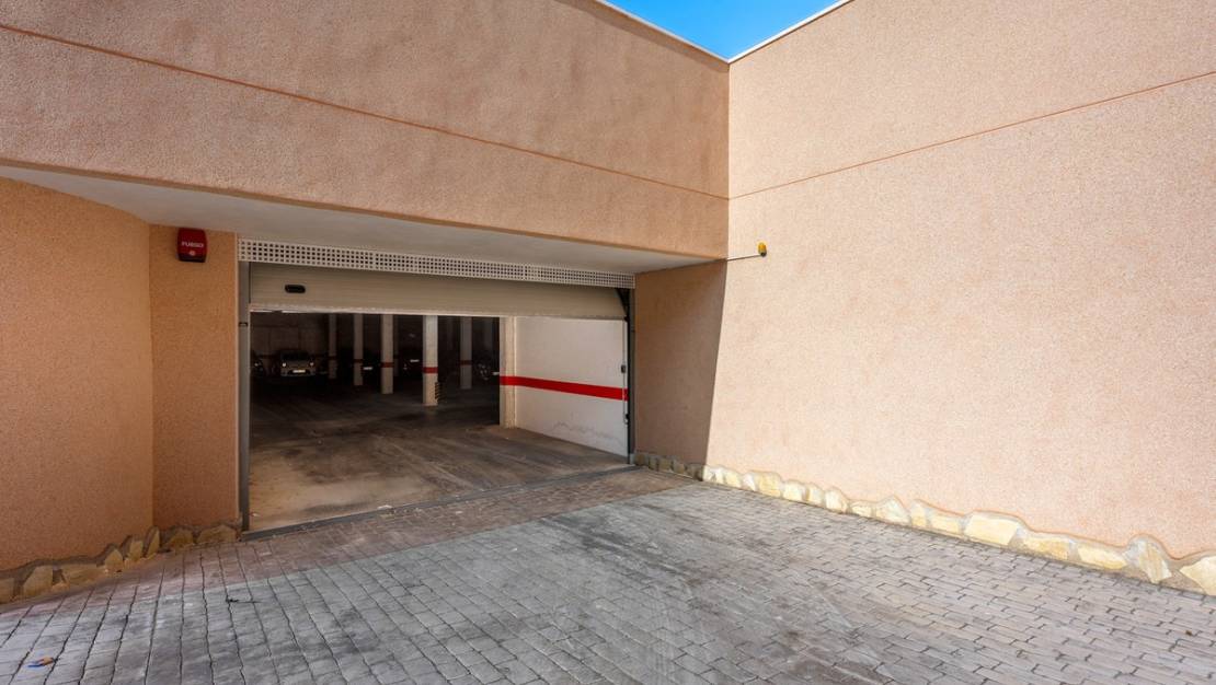 Sale - Apartment - Orihuela - Villamartin