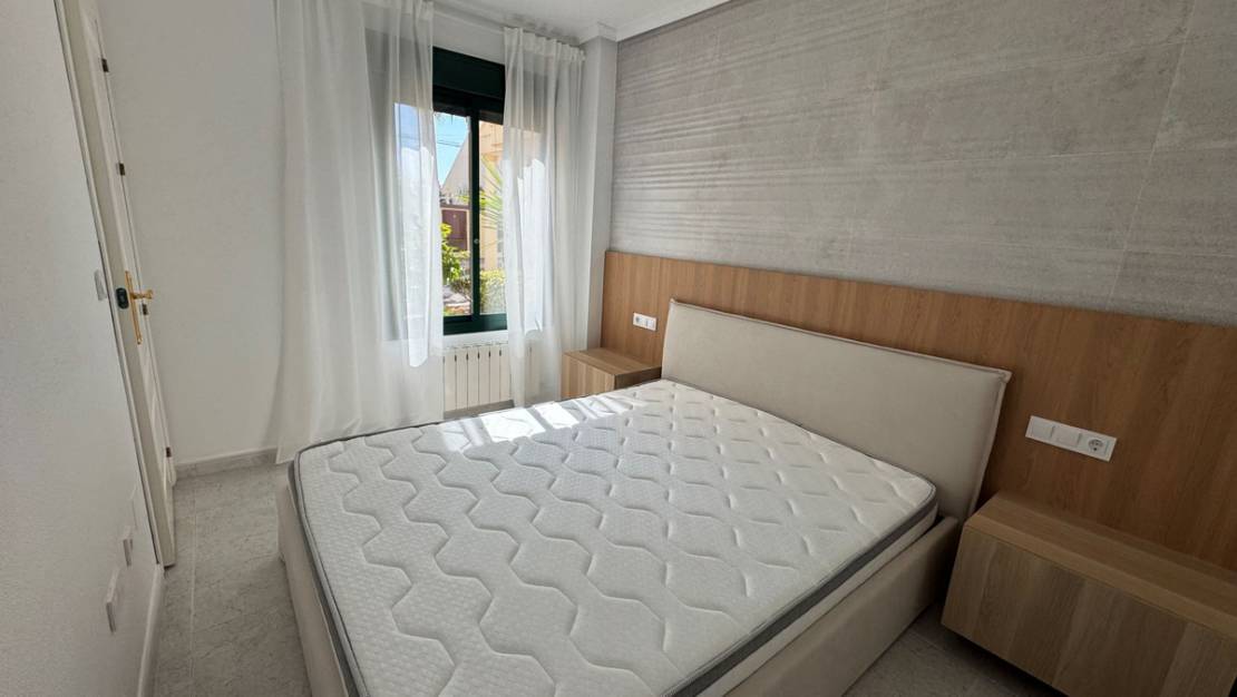 Sale - Apartment - Orihuela - Villamartin