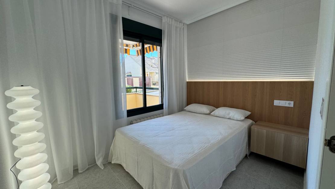 Sale - Apartment - Orihuela - Villamartin