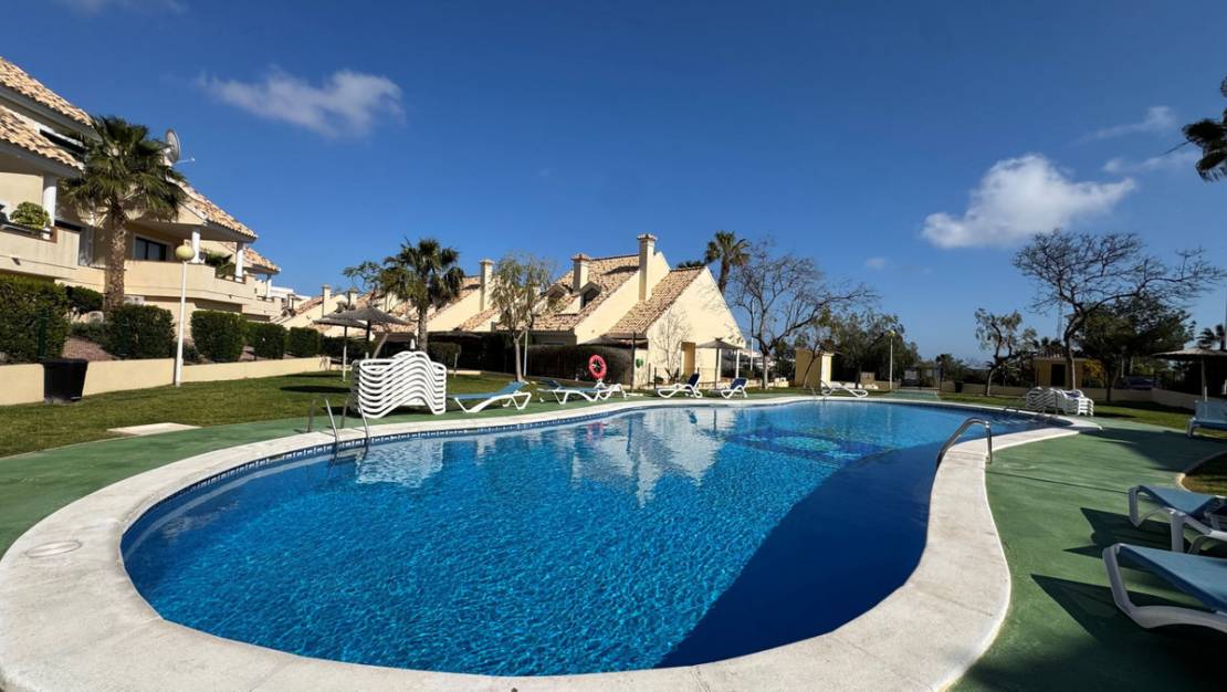 Sale - Apartment - Orihuela - Villamartin