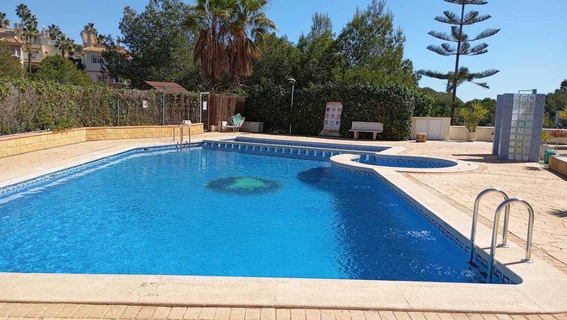 Sale - Apartment - Orihuela - Villamartin